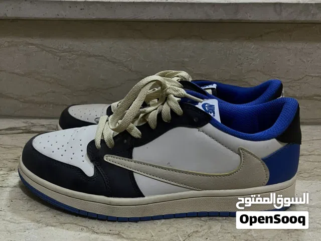 Nike air jordan travis scott