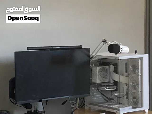 شاشة LG 27 بوصة IPS، دقة 1080p، تردد 75Hz، نظيفة جدًا والقاعدة موجودة ما بقصر معاك ف السعر