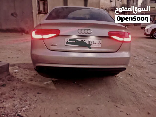 2014 أودي A4 Sedan