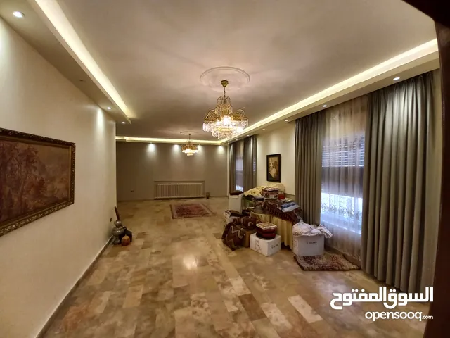 شقة غير مفروشة للإيجار 400م2 ( Property 16683 )-174848012