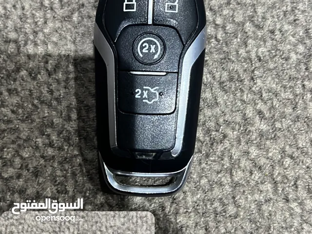 للبيع مفتاح موستنق و مفتاح يوكن