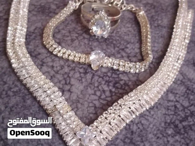 اكسسوارات عروس للبيع