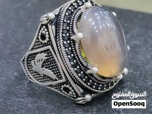 خاتم فضة ملكي ،، مرصع بحجر عقيق سليماني ،، و من الداخل حجر المرجان الفيروزي،، قطعة واحدة فقط