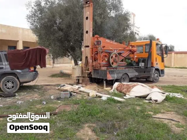 كشف على الابار وعلى المضخات وصيانتها