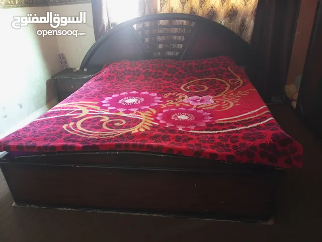 شارع الحصن غرفه نوم مستعمله في قابل للتنزيل عند مستشفي الروم الكاثوليك