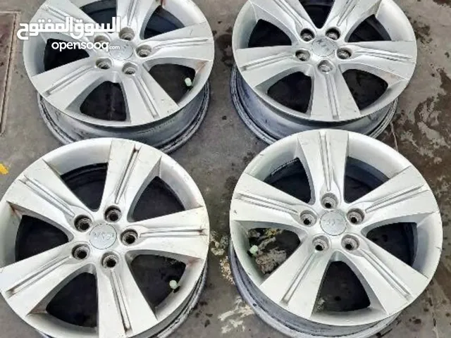 طقم جنوط 17 اصلي بحالة ممتازة