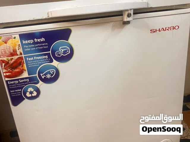 مجمدة مستعملة للبيع استعمال سنة فقط  شغالة وخير من الله