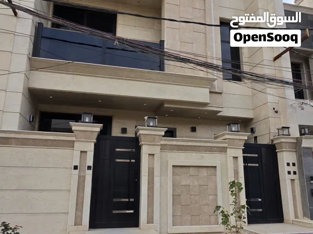 طابق سكني راقي للإيجار – حي الجامعة قرب مدرسة الموهوبين