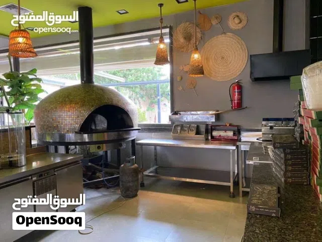 معدات مطعم بيتزا إيطالية