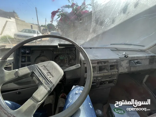 Tipper Iveco 1998 in Tripoli