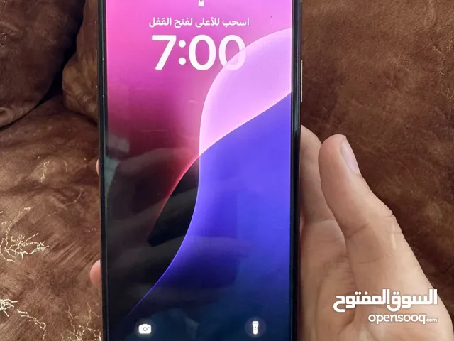 ايفون 11 برو ماكس 256 مش مغير فيه اشي