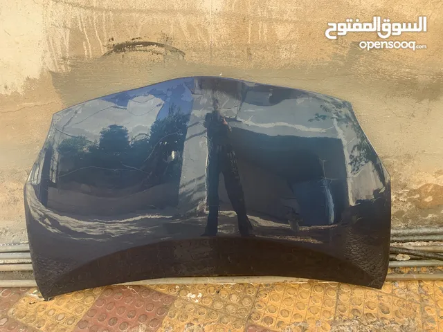 غطا محرك بريوس 2010.