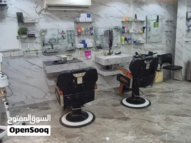 للبيع صالون حلاقه  بالفروانية خلف مبني المحافظة