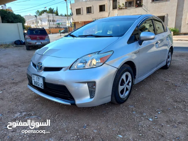 تويوتا بريوس 2012 لون سلفر فحص 3 جيد بسعر مغري قابل للبدل