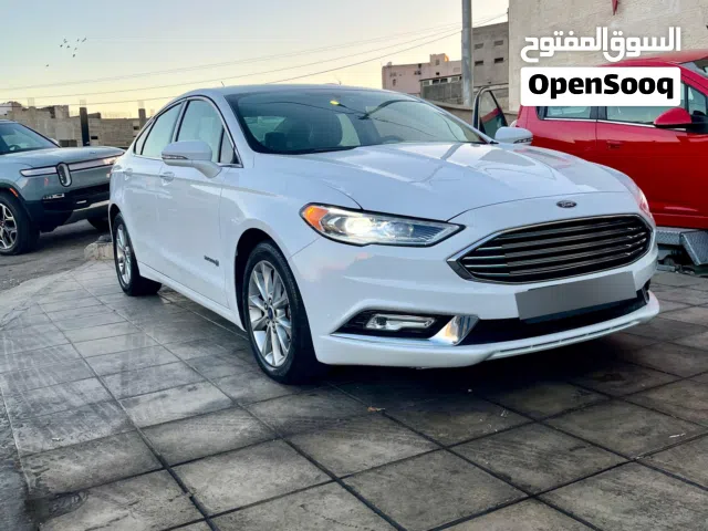 2017 فورد فيوجن SEL