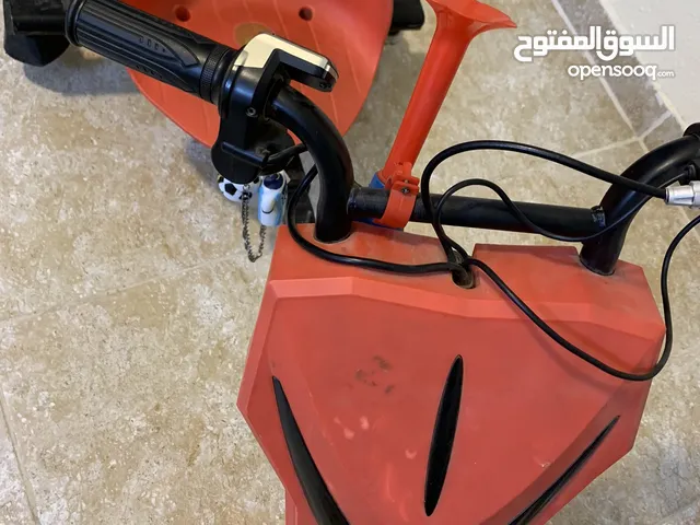 سكوترات شبه جديده