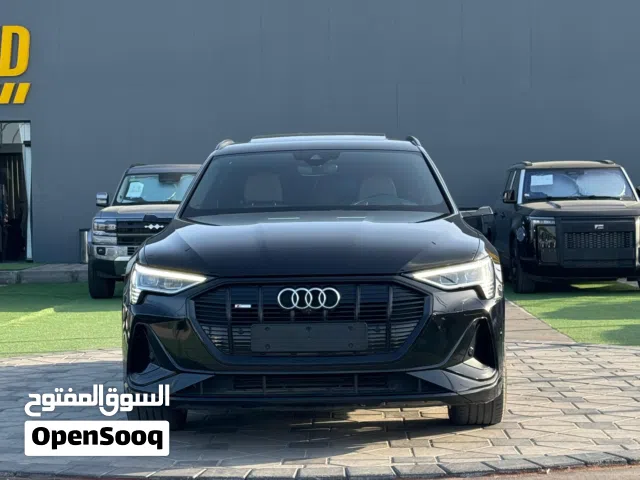 Audi Q8 e-tron Sportback 55 – 2020