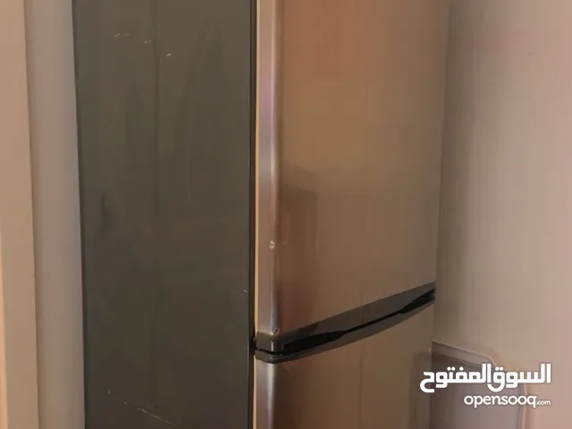 Fridge and freezer two doors for urgent sale 30 bd