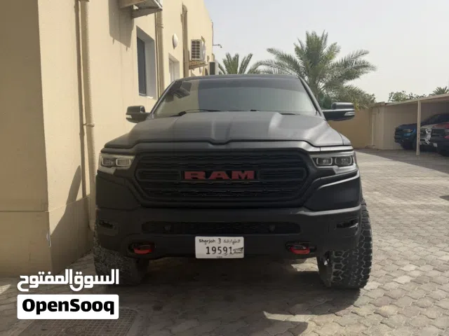 2021 دودج رام Laramie