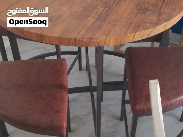 طاولة راقيه خشبيه