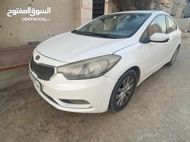 Used Kia Cerato in Tripoli