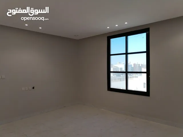 شقة لليجار الشهري موقع مميز متوفره جميع المدمات. حي ظهرة لبن. الرياض
