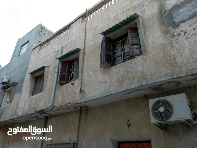 132 m2 More than 6 bedrooms Townhouse for Sale in Tripoli Abu Saleem