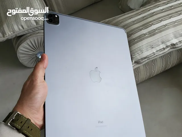 Apple iPad pro 4 128 GB in Sana'a
