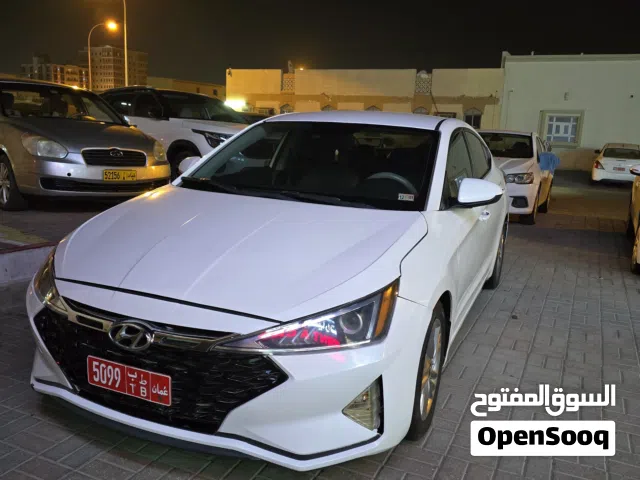 Sedan Hyundai in Muscat
