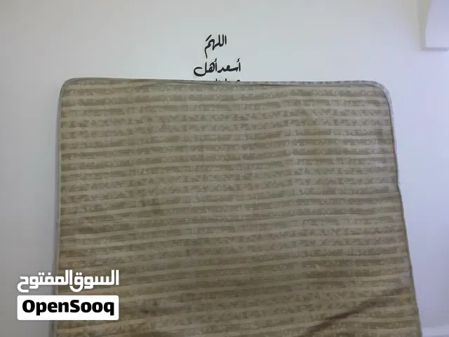 فرشة تخت مجوز  بحالة جيده