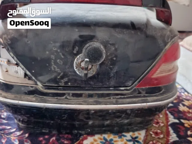حنطة دراجه مستخدمه نظيفه والمفتاح والقغل يشتغل بس مكسورة بيها فسفوه السعر قفل 10 الف
