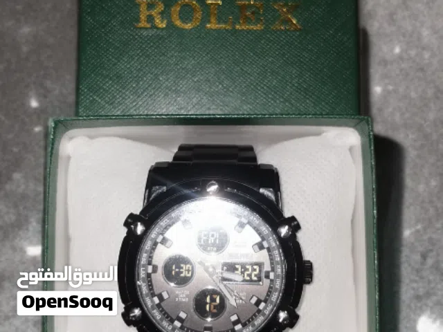 سەعاتی دەستی ڕەش - زۆر خاوێن (ساعة يد سوداء نظيفة جداً)