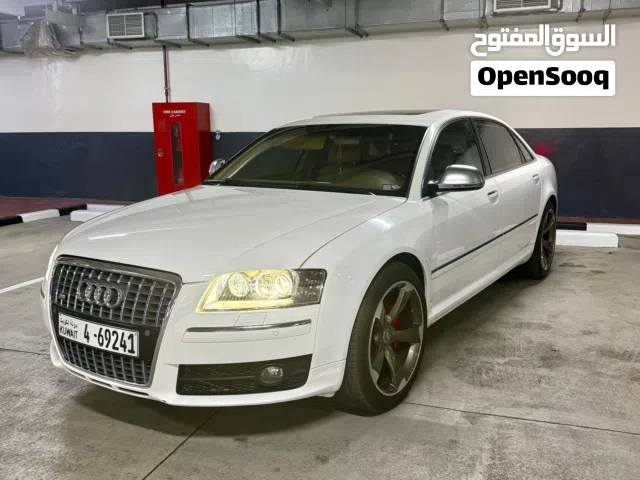 2010 أودي A8 S8