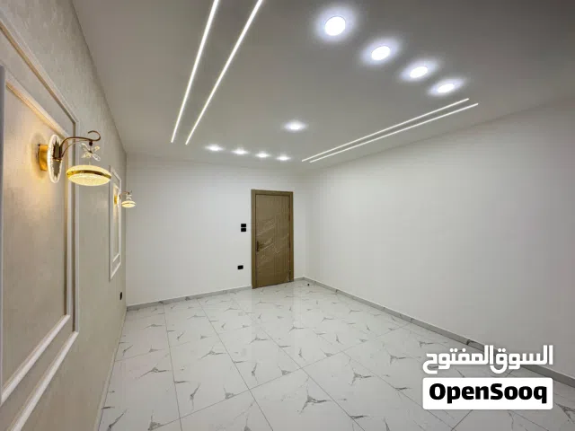 شقة ارضي سوبر سوبر ديلوكس للبيع 162 م مع تراس 40 م للبيع في البنيات / جانب الحصاد التربوي