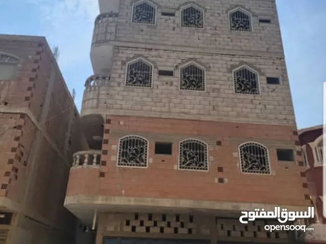  Building for Sale in Aden Shaykh Uthman