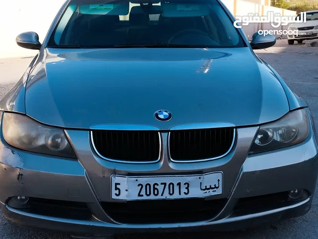 BMW 3 Series 323 in Tripoli