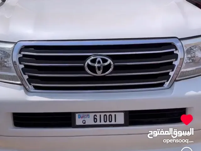 Dubai Car Plate Q 61001
