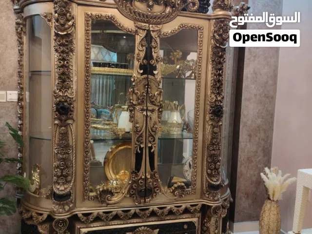درسوار وطقم كنب 10 مقاعد مع طاوله رخام وطربيزات