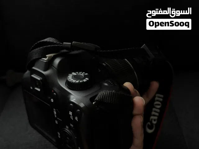 كميرا كانون 4000D مستعمله وقت قصير تعتبر جديده مع شاحن البطاريه وذاكرة تخزين 128  جيجابايت  مع اغطيه