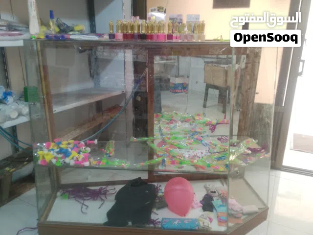 بترينت عرض المنيوم وزجاج للبيع