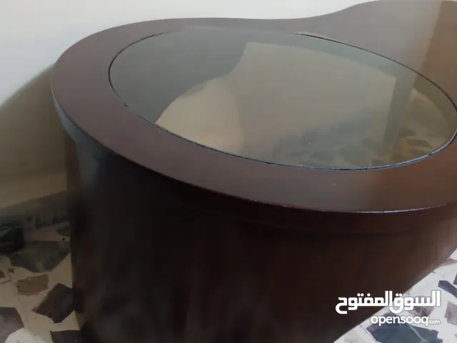 طاوله للبيع مستعمل خفيف
