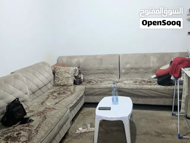 مطلوب شخص غير مدخن