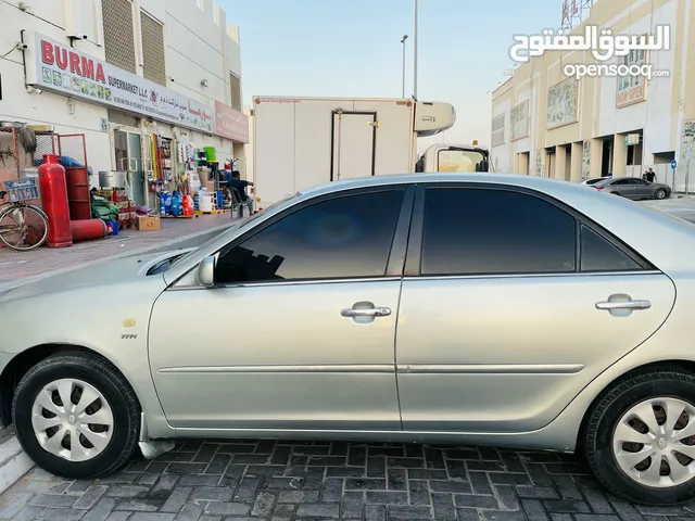 toyota camry 2004 model