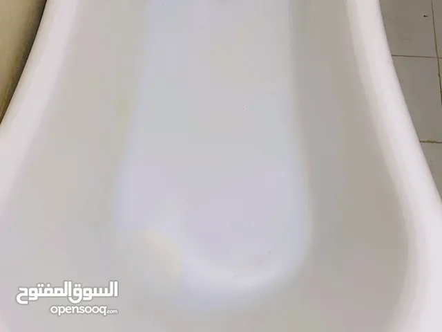 بانيو كلاسيكي ارجل ذهبية