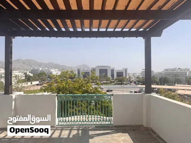 شقه غرفتين وصاله للايجار في شاطئ القرم/Flat 2BHK For Rent In Satti Qurm