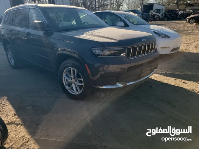 جيب كراند شيروكي لاريدو 2023 للبيع او المراوس