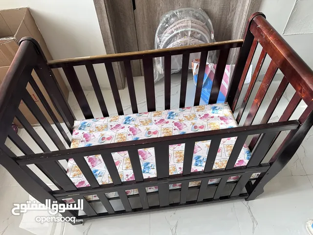 سرير بيبي بحالة ممتازة Baby bed in very good condition