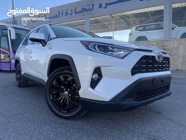 TOYOTA RAV4 XLE PREMIUM