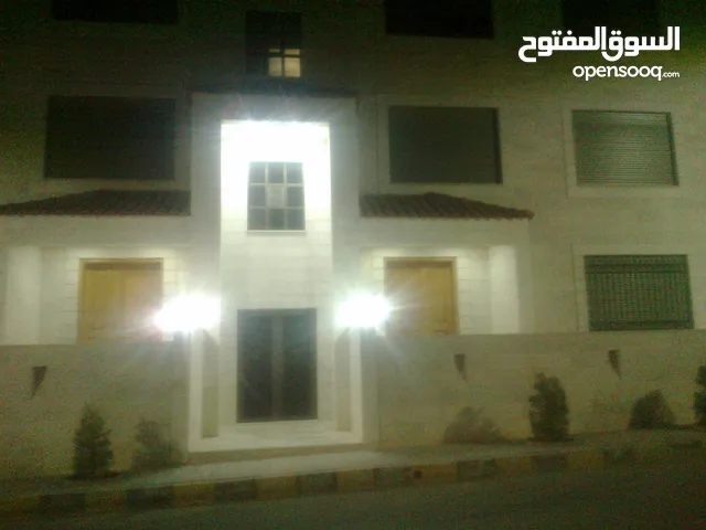 200 m2 3 Bedrooms Apartments for Sale in Madaba Hanina