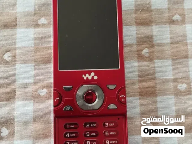 Sony Ericsson W995 (هاتف محمول عتيق)